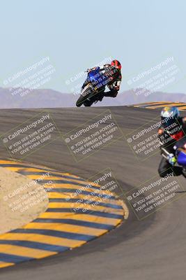 media/Dec-18-2022-SoCal Trackdays (Sun) [[8099a50955]]/Turns 9 and 10 Set 2 (1055am)/